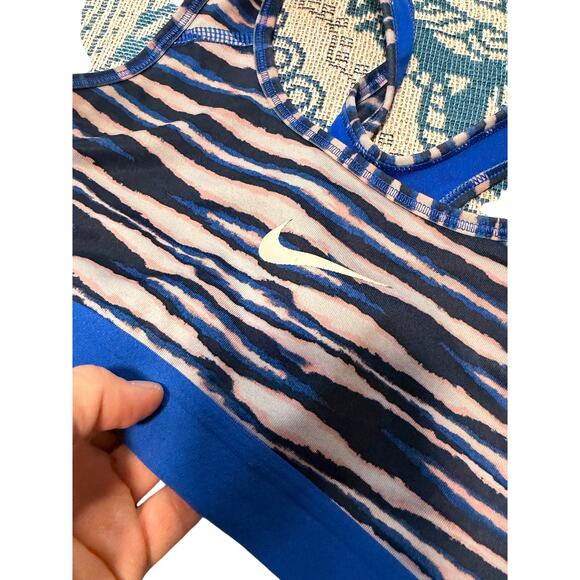 Nike zebra print sports bra sz xs no pads activewear yoga gym animal print - Picture 5 of 7